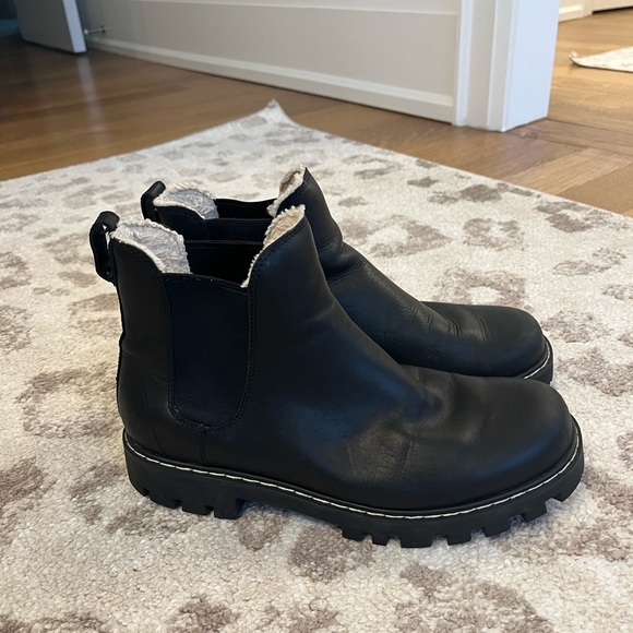 Black roots boots size 10.5 - Picture 2 of 8